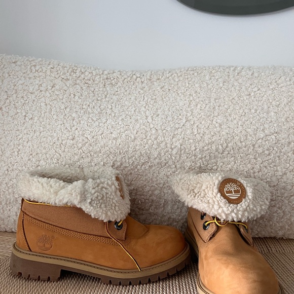 SOLD - Timberland Roll-Top Canvas and Leather Boots Size 4 Junior / 6 Women’s - Picture 5 of 14